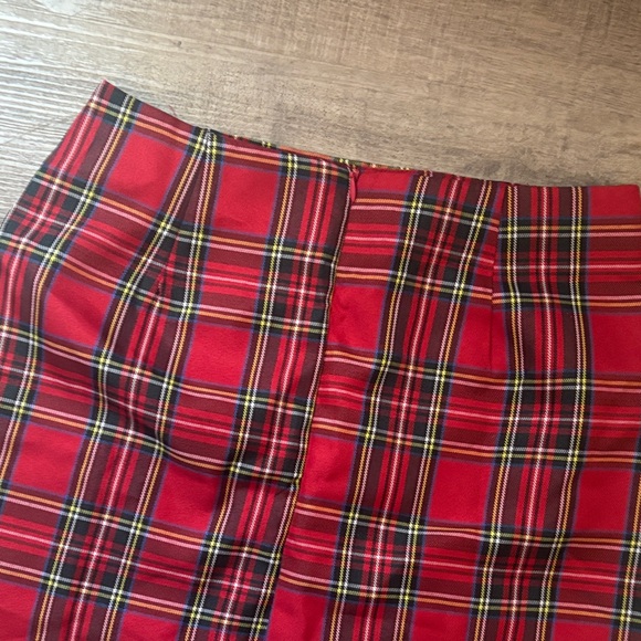 Plaid Red Mini Skirt - Picture 8 of 9